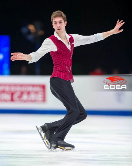 Ice Gallery Skates U.S.